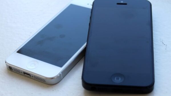 Từng được tung hô là ông hoàng iPhone, nay đã bị Apple ‘xếp xó’ vào một góc, không còn nhận hỗ trợ