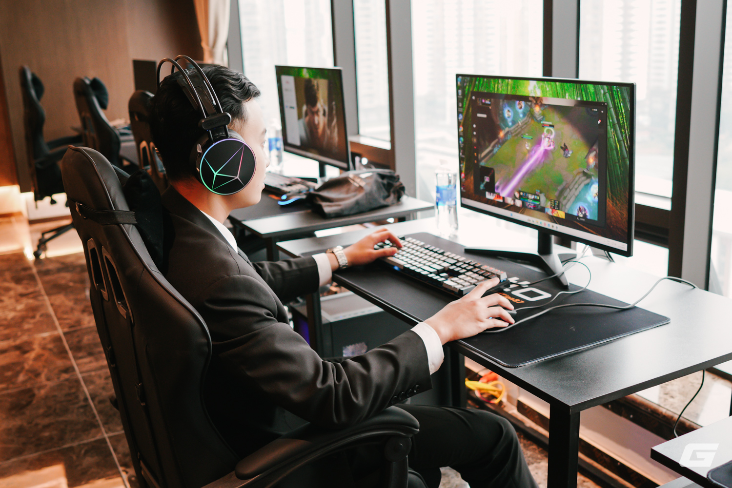 Khách sạn 5 sao Grand Plaza Hà Nội mở riêng phòng giải trí cho game thủ: Đầy đủ từ máy tính, PlayStation 5 cho tới Nintendo Switch 2 - Ảnh 3.