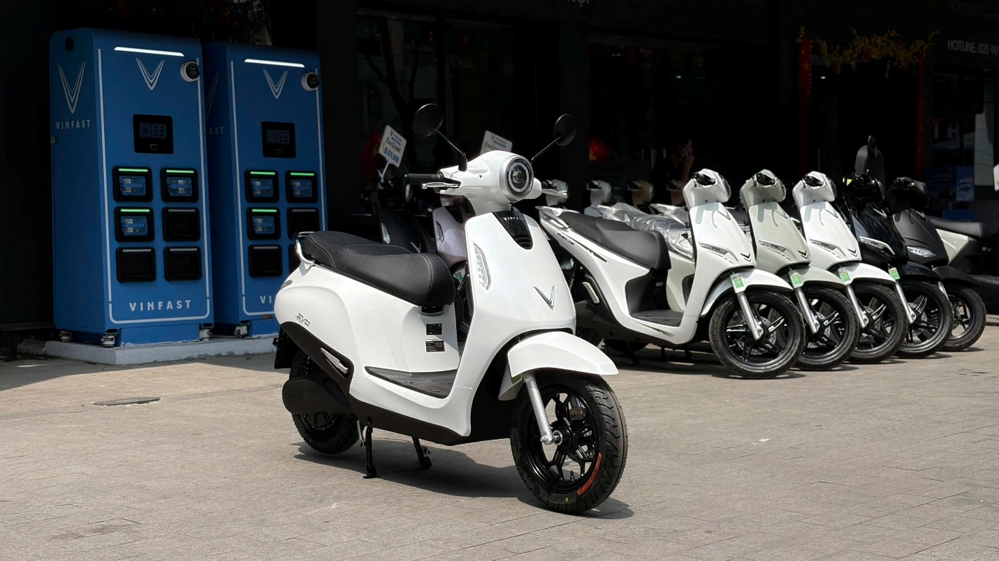Xe đổi pin VinFast Evo - Người đồng hành đáng giá cho dân công sở giữa thời bão giá xăng dầu - Ảnh 1.
