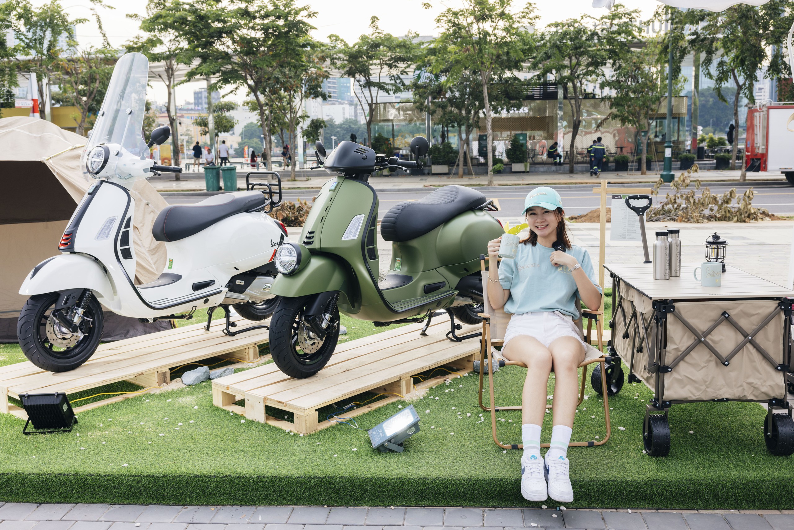 Người Ý gọi nó là "con ong", cả thế giới gọi nó là biểu tượng, Vespa ra mắt bộ sưu tập kỷ niệm 80 năm tại Việt Nam - Ảnh 10.