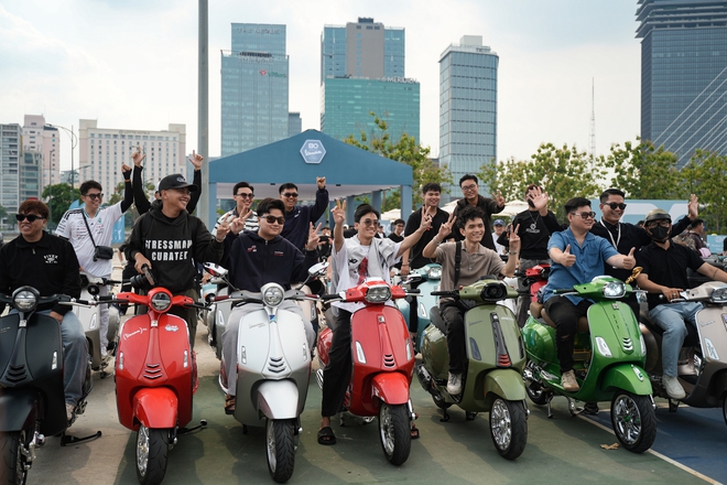 Đi Vespa không đơn giản là “chạy xe”, đó là một kiểu “trình diễn di sản”- Ảnh 12.