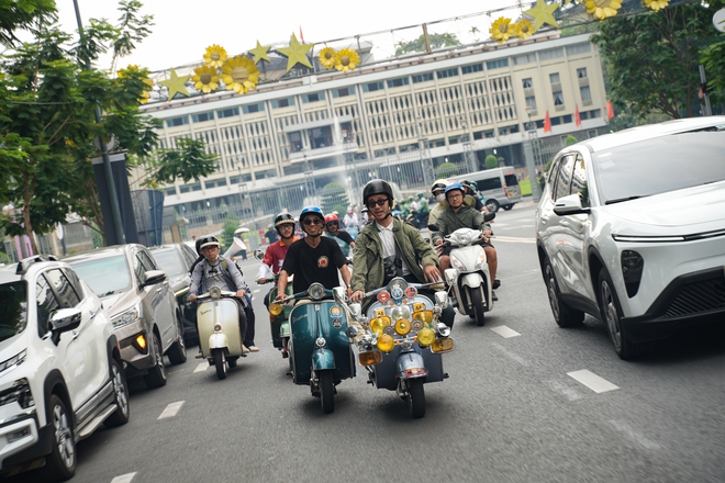 Đi Vespa không đơn giản là “chạy xe”, đó là một kiểu “trình diễn di sản”- Ảnh 18.