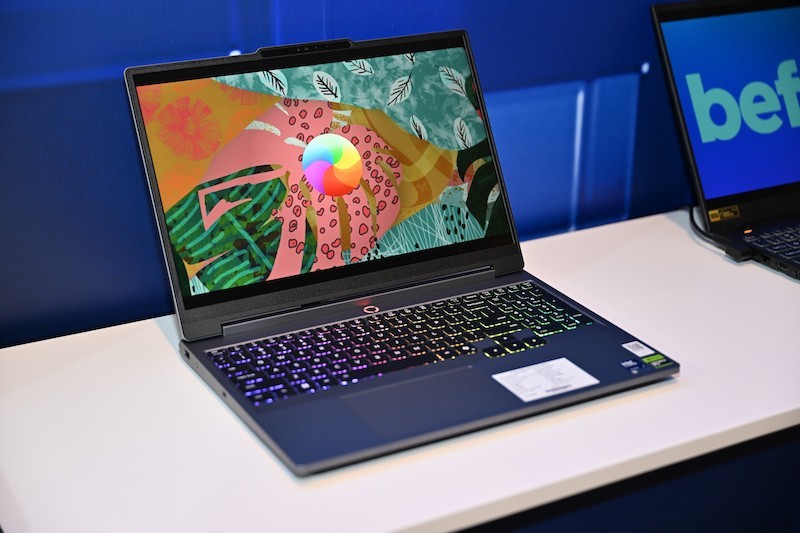 Laptop trang bị Intel Core Ultra Series 3 ra mắt tại Việt Nam, có nhiều trang bị AI