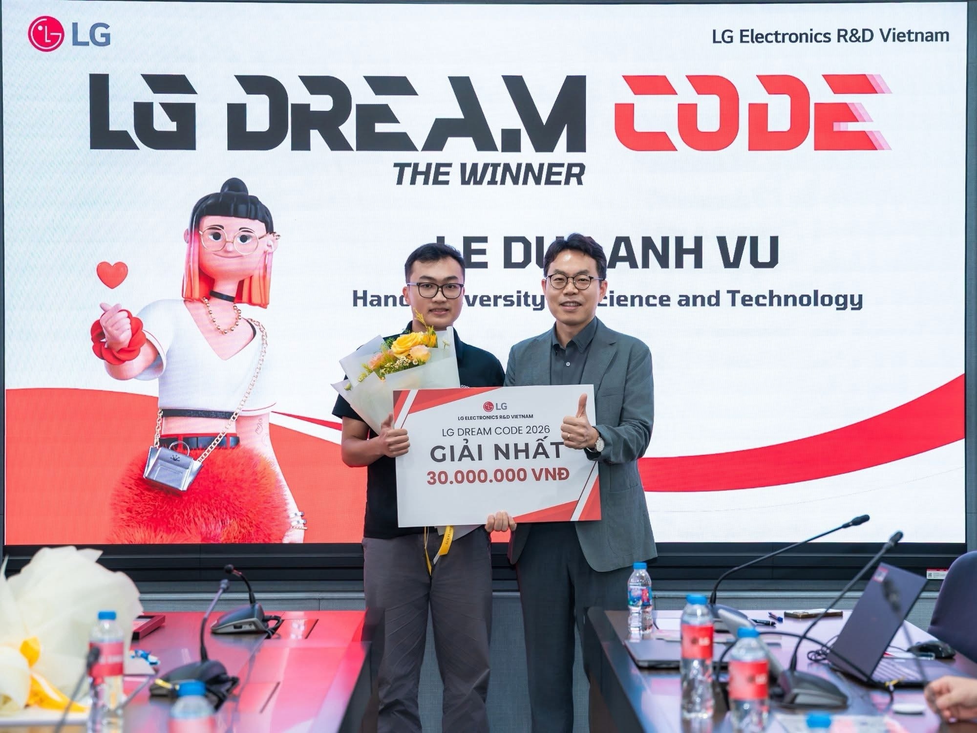 LG kỷ niệm 10 năm phát triển phần mềm ô tô tại Việt Nam - Ảnh 4.