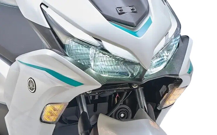 Xe tay ga điện thể thao Yamaha ra mắt, một lần sạc chạy 117 km- Ảnh 2. Xe tay ga điện thể thao Yamaha ra mắt, một lần sạc chạy 117 km- Ảnh 2.