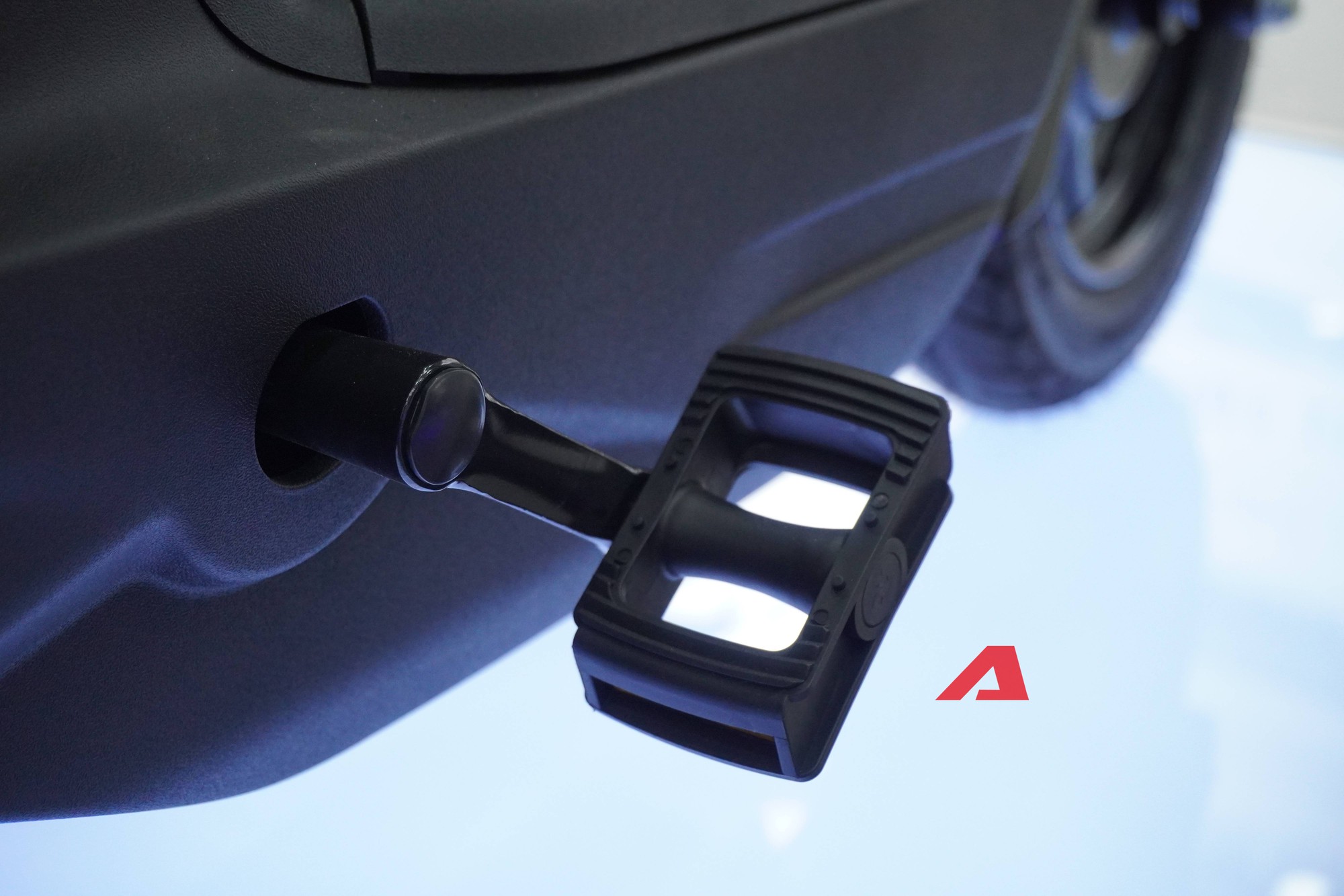 Xe máy điện VinFast Amio S về đại lý: Mẫu xe VinFast giá thấp nhất, khác biệt về vận hành, giá thực tế chưa đến 12 triệu đồng - Ảnh 7.
