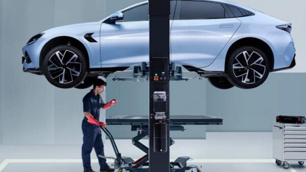 Sếp ngành xe Trung Quốc thừa nhận dịch vụ hậu mãi chính là điểm yếu
