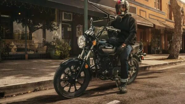 Kawasaki W175 LTD: Xe côn tay cổ điển 177cc, đơn giản đến mức gây tranh cãi
