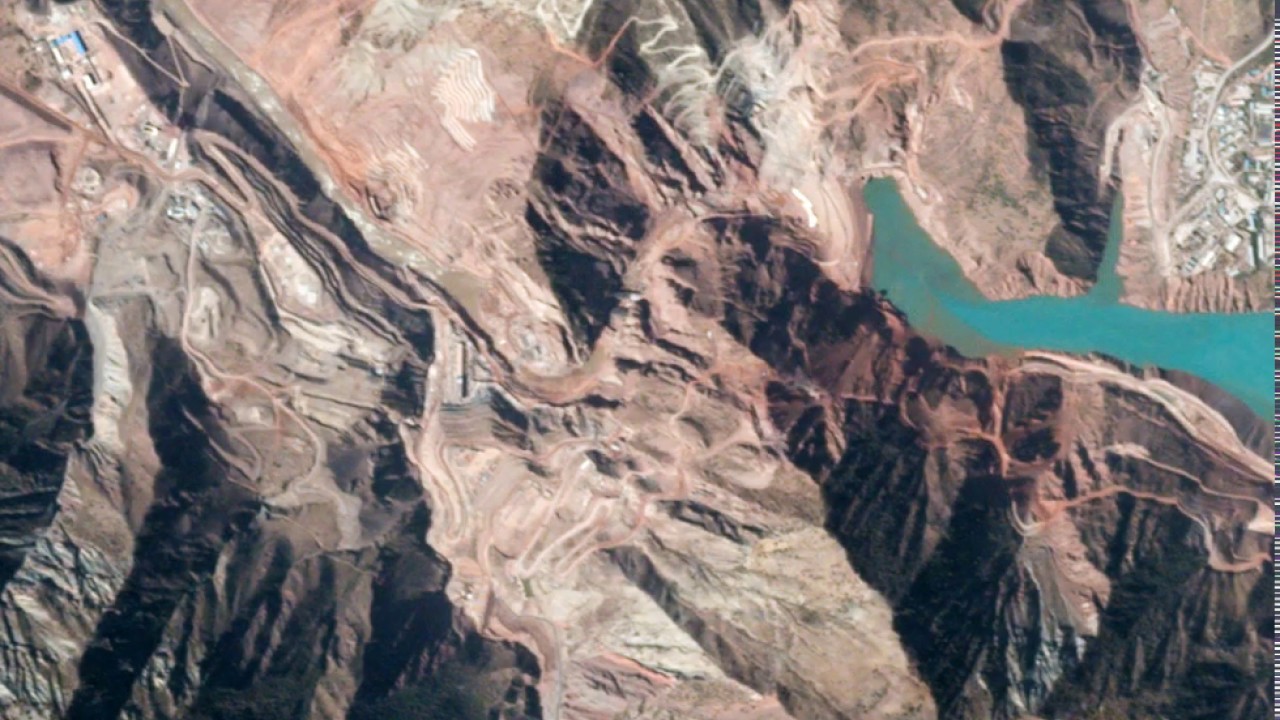 Tajikistan xây đập cao 335 m giữa núi, tạo hồ chứa 13,3 tỷ m³ nước và nhà máy thủy điện 3.780 MW - Ảnh 2.