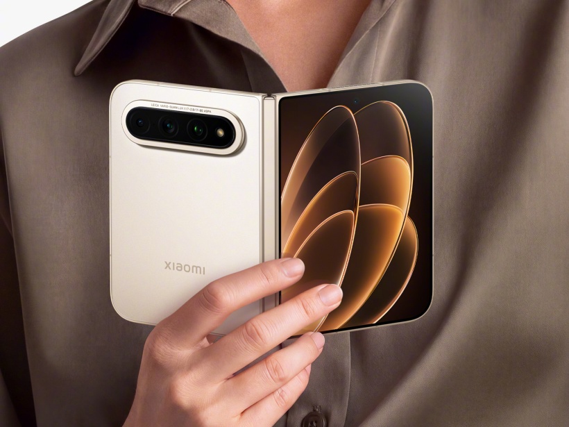 Xiaomi 18 Fold hé lộ thêm hai phiên bản màu sắc mới trước giờ ra mắt