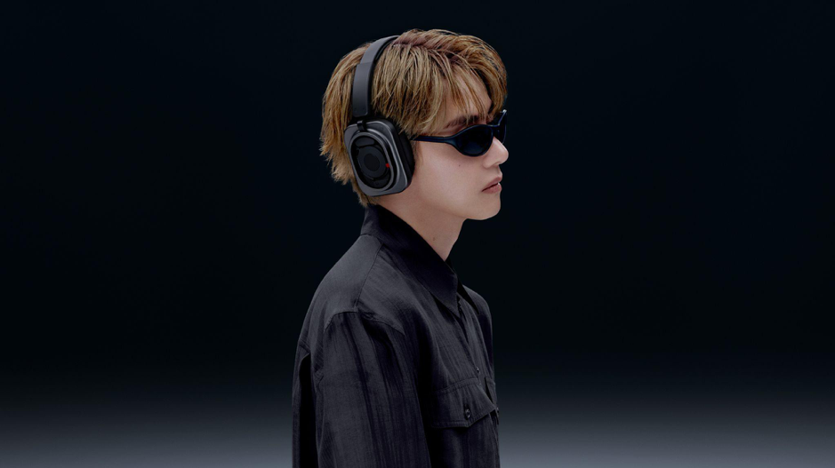 Nothing ra mắt Headphone (1) Pro với Đại sứ Thương hiệu toàn cầu V – thành viên nhóm nhạc BTS