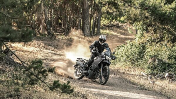 Kawasaki KLR650 DF ABS 2027 trình làng, chiến binh ADV nồi đồng cối đá thách thức mọi địa hình