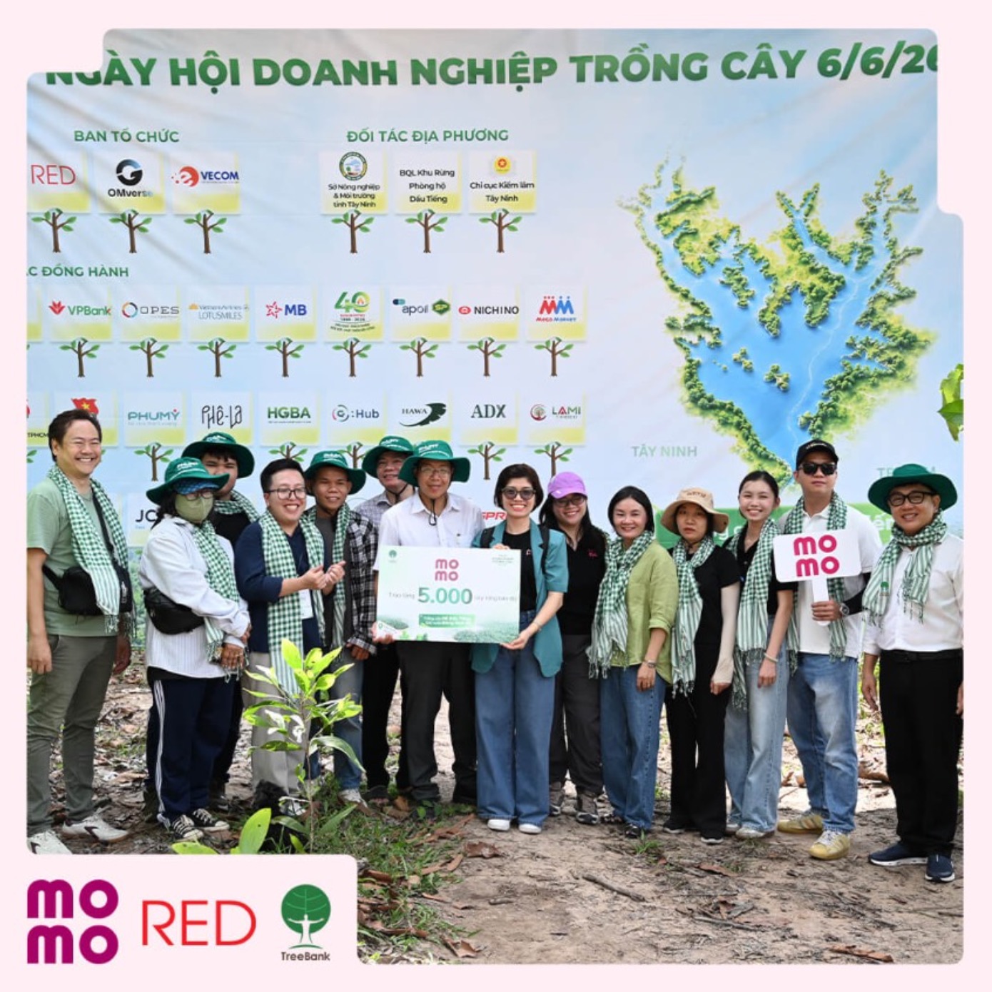 Hàng triệu khoản góp nhỏ trên MoMo: Từ niềm tin gửi gắm đến đổi thay cho cộng đồng - Ảnh 1.
